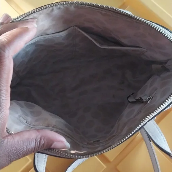 Kate Spade Elegant Gray Women's Handbag - Picture 7 of 9